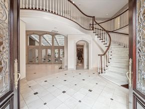 903 Old Lake Road, Houston TX 77057