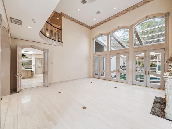 903 Old Lake Road, Houston TX 77057