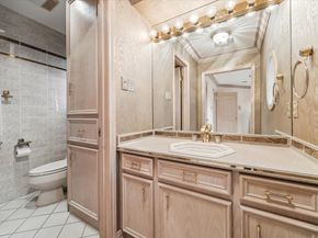 903 Old Lake Road, Houston TX 77057