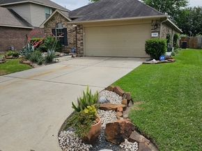 1318 Evermore Manor Lane, Houston TX 77073