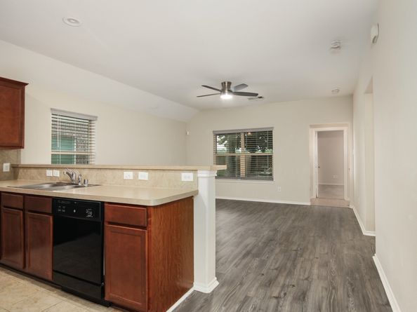 1318 Evermore Manor Lane, Houston TX 77073