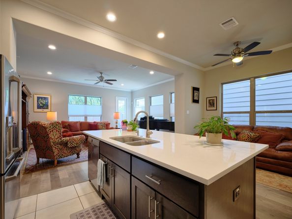 5235A Petty Street, Houston TX 77007