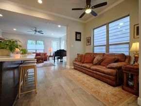 5235A Petty Street, Houston TX 77007