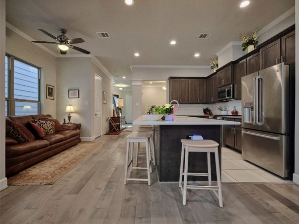 5235A Petty Street, Houston TX 77007