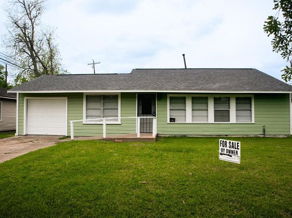 5933 Southmont Street, Houston TX 77033