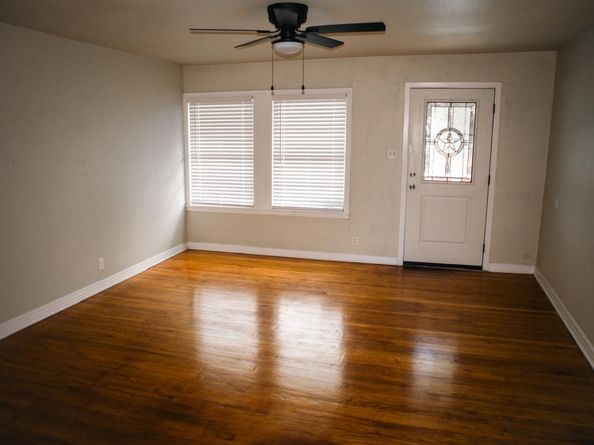 5933 Southmont Street, Houston TX 77033