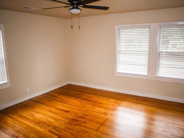 5933 Southmont Street, Houston TX 77033