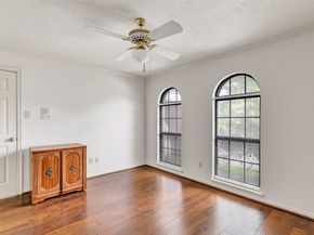 2807 Crystal Falls Dr, Kingwood TX 77345