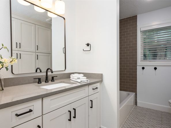 8932 Padfield Street, Houston TX 77055