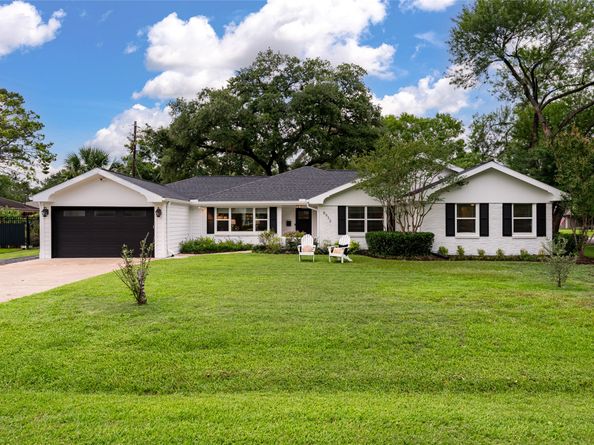 8932 Padfield Street, Houston TX 77055
