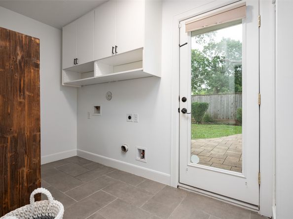 8932 Padfield Street, Houston TX 77055