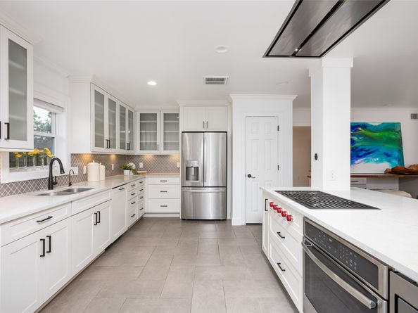 8932 Padfield Street, Houston TX 77055