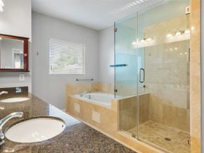 5839 Petty Street A, Houston TX 77007