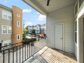 5839 Petty Street A, Houston TX 77007