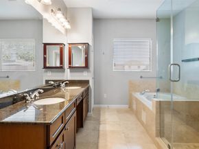 5839 Petty Street A, Houston TX 77007