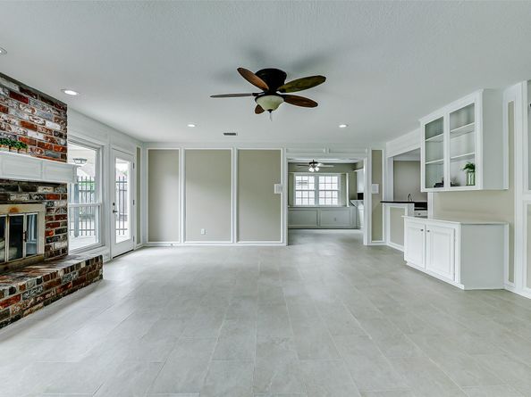 1406 Rustic Knolls Drive, Katy TX 77450