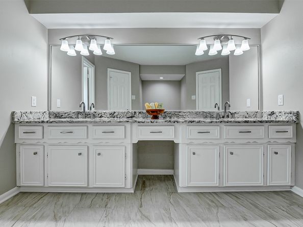 1406 Rustic Knolls Drive, Katy TX 77450