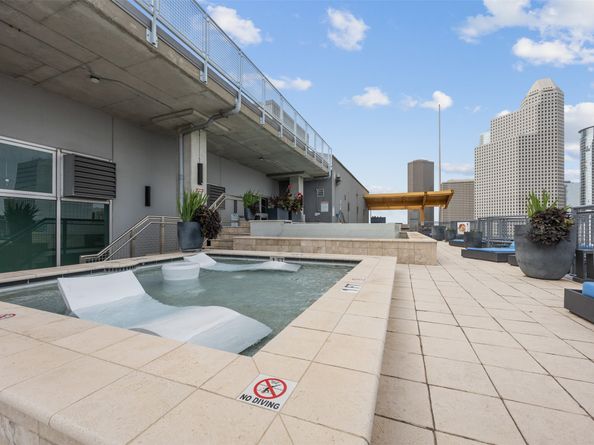 2000 Bagby Street 7414, Houston TX 77002