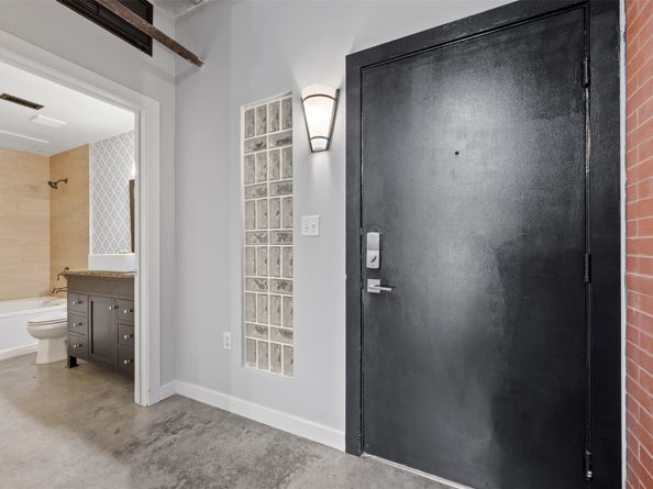 2000 Bagby Street 7414, Houston TX 77002