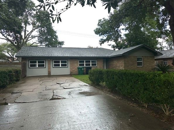 9013 Lugary Drive, Houston TX 77074