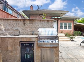 3404 Audubon Place, Houston TX 77006