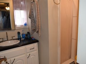 6941 Avenue L, Houston TX 77011