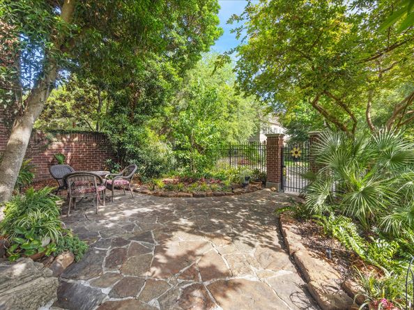 3388 Maroneal Street, Houston TX 77025