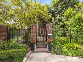 3388 Maroneal Street, Houston TX 77025