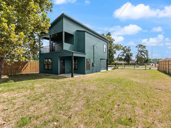 7701 Sayers Street, Houston TX 77016