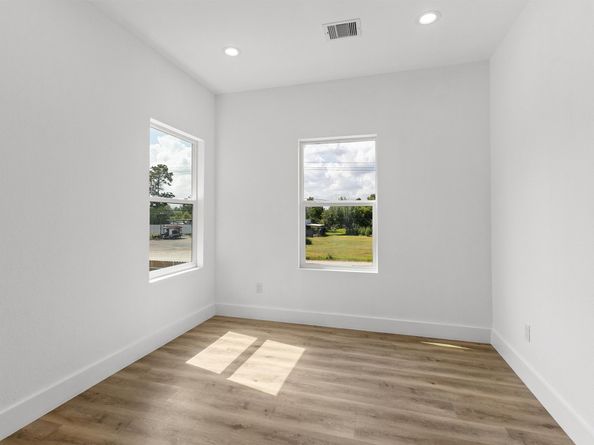 7701 Sayers Street, Houston TX 77016