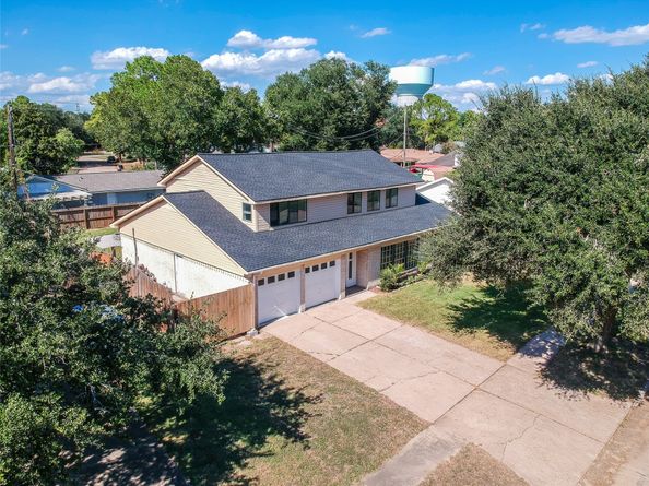 9110 Vickijohn Drive, Houston TX 77031