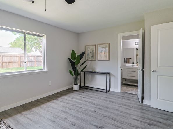 9110 Vickijohn Drive, Houston TX 77031