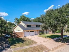 9110 Vickijohn Drive, Houston TX 77031