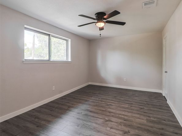 9110 Vickijohn Drive, Houston TX 77031