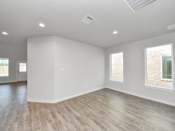 12038 Maple Oak Drive, Houston TX 77066