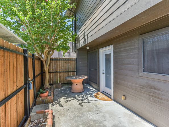 2601 S Braeswood Boulevard 105, Houston TX 77025