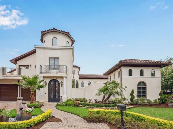 3510 Avignon Court, Houston TX 77082