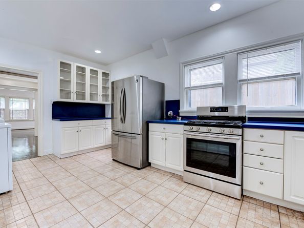 2415 Elmen Street, Houston TX 77019