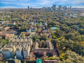 1214 Bartlett Street 14, Houston TX 77006