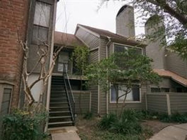 6601 Sands Point Drive 59, Houston TX 77074