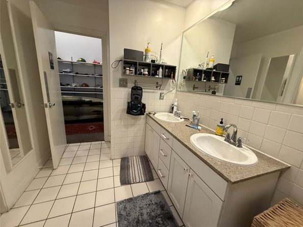 915 N San Jacinto Street, Houston TX 77002