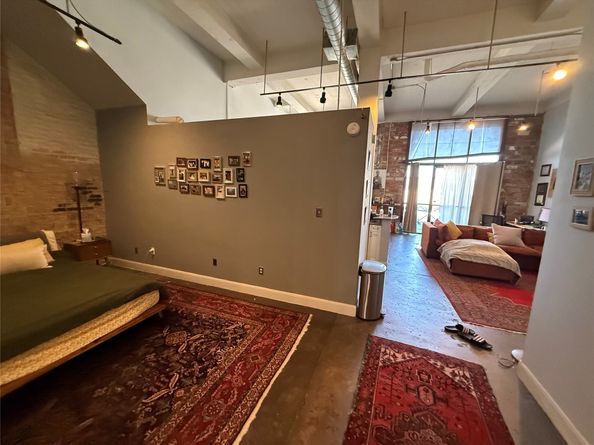 915 N San Jacinto Street, Houston TX 77002