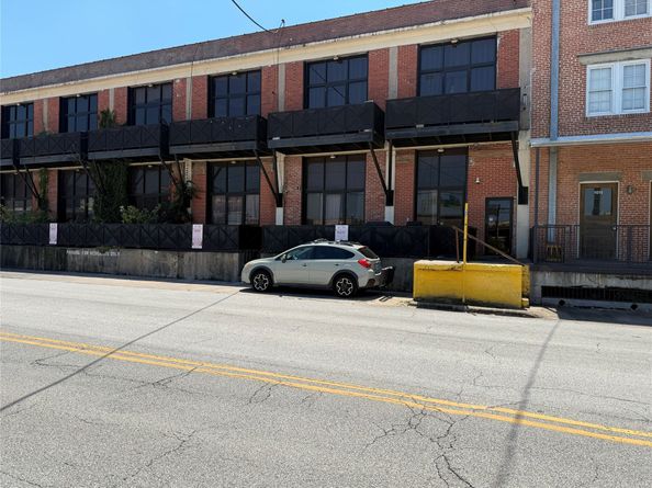 915 N San Jacinto Street, Houston TX 77002