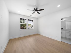 1305 Amundsen St N, Houston TX 77009