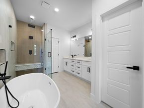 1305 Amundsen St N, Houston TX 77009