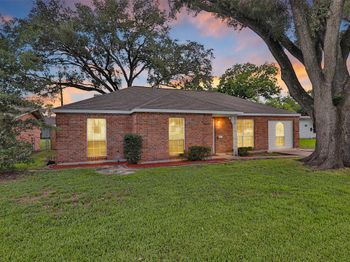 815 Frazer Lane