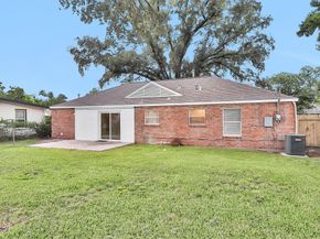 815 Frazer Lane, Houston TX 77038