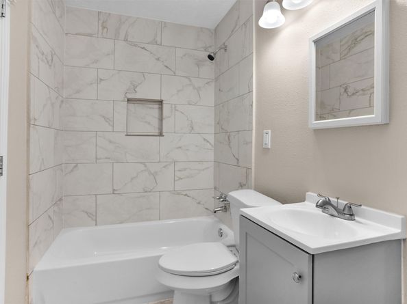 815 Frazer Lane, Houston TX 77038