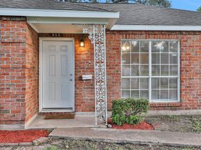 815 Frazer Lane, Houston TX 77038