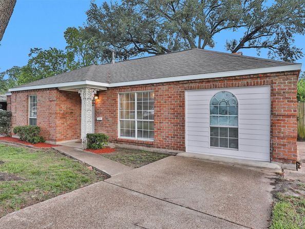 815 Frazer Lane, Houston TX 77038